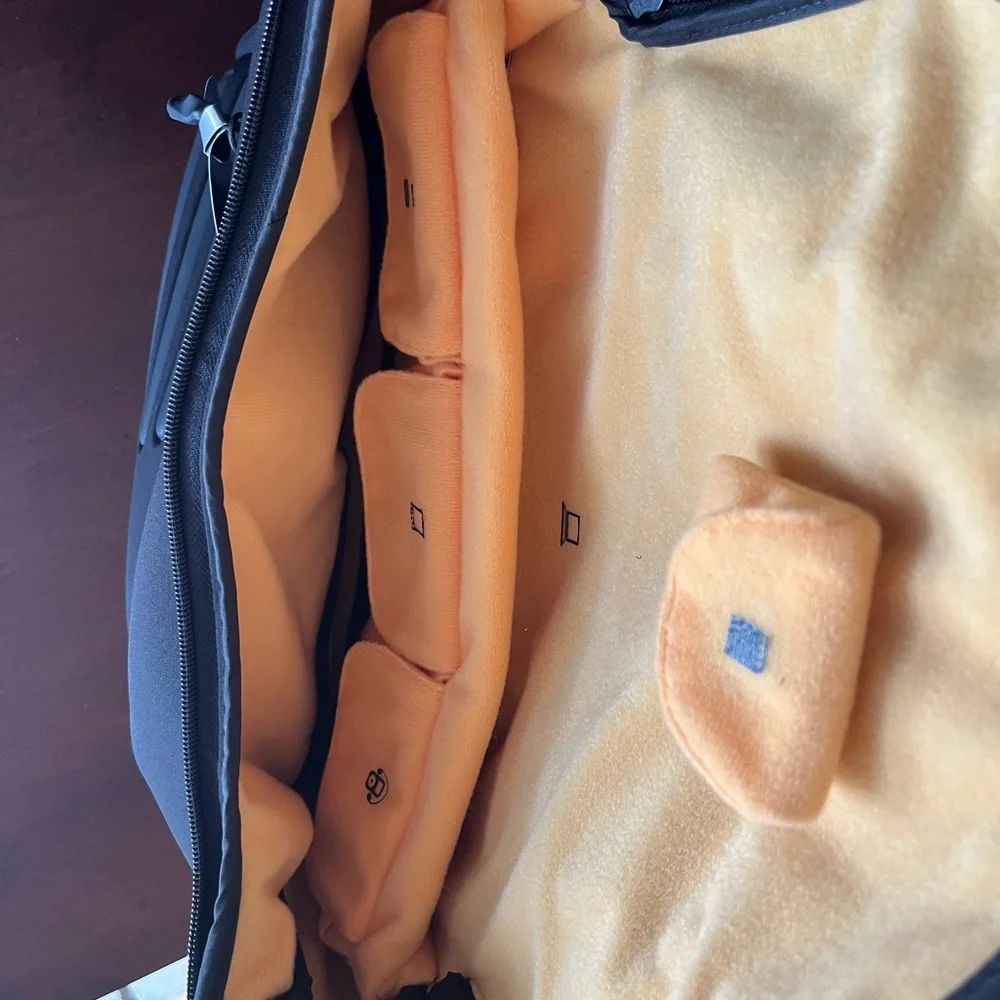 NWT Kata Black Neoprene Camera Bag
